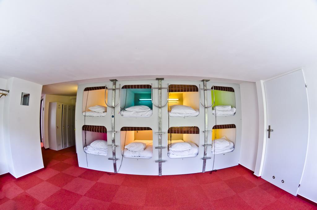 Wilson Hostel Warszawa Zimmer foto